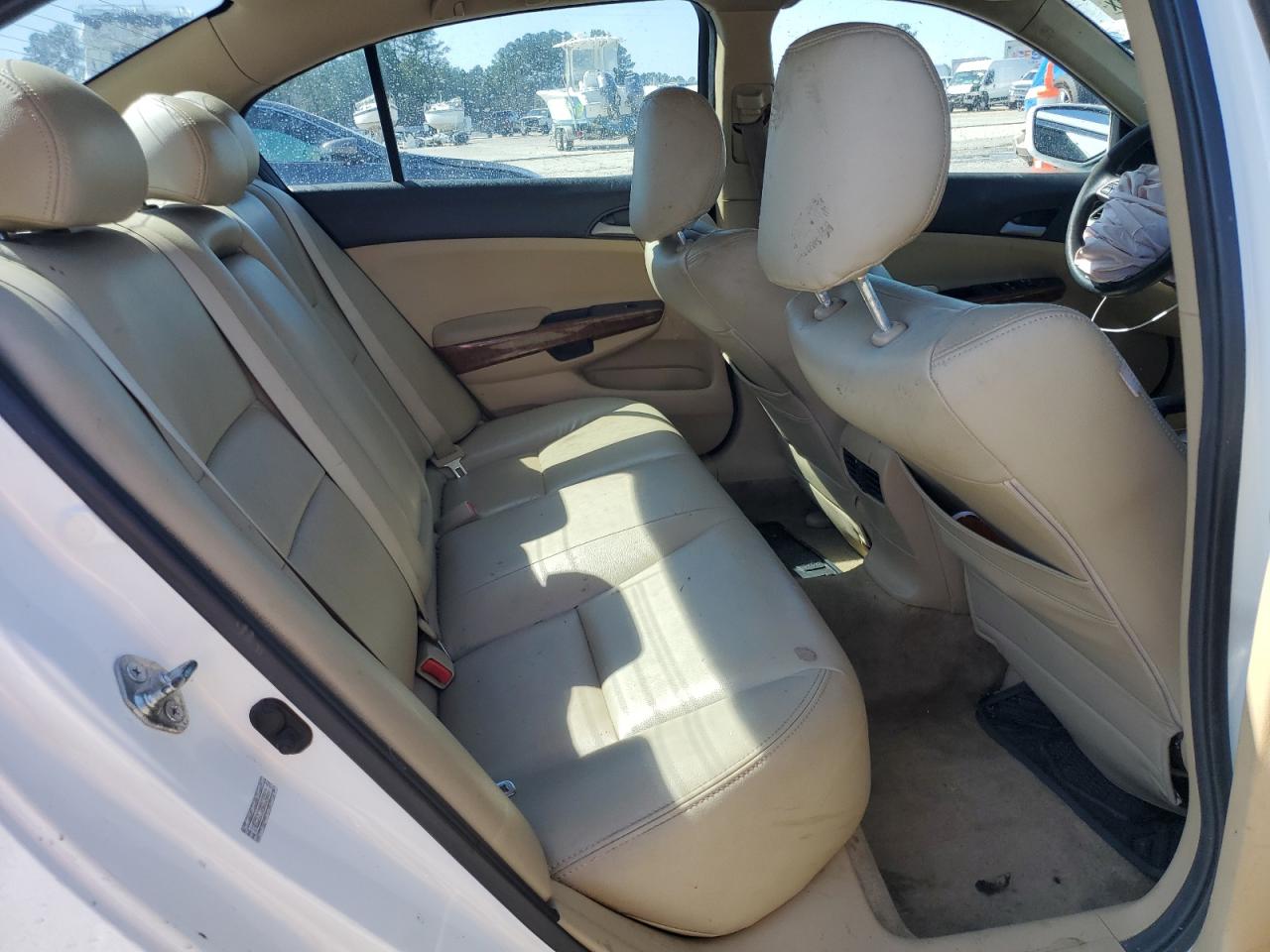 2011 Honda Accord - Image 10