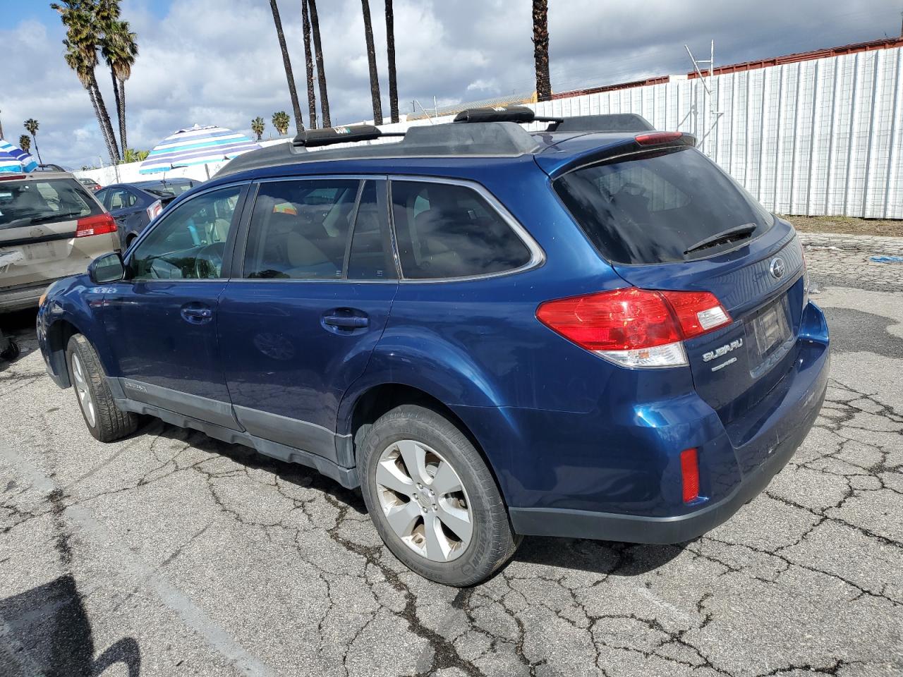2010 Subaru Outback - Image 2
