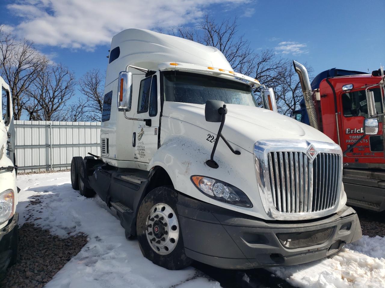 2016 International Prostar Semi Truck for Sale in Avon, MN - Undercarriage