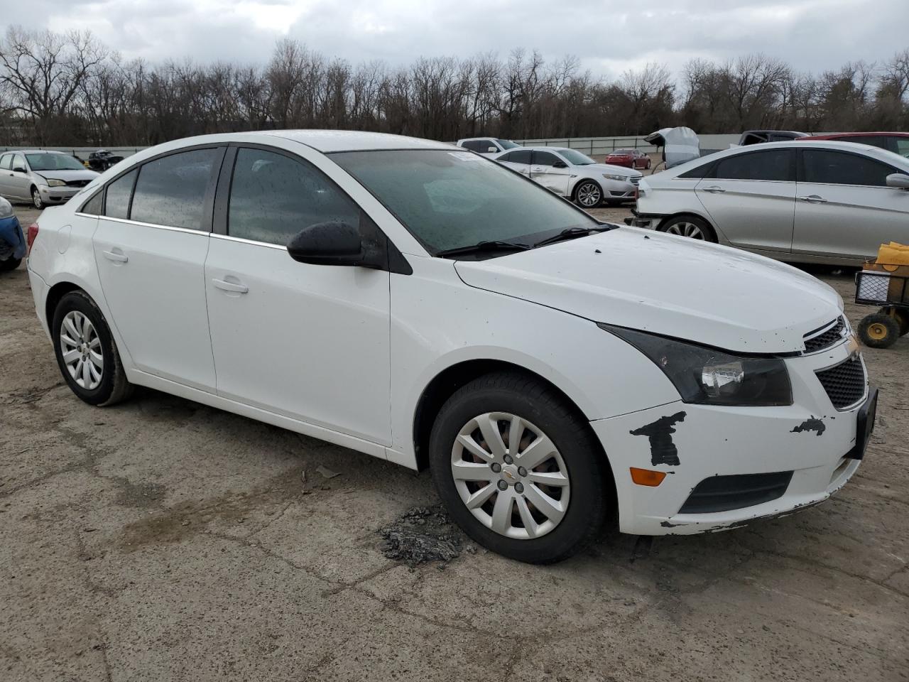 2011 Chevrolet Cruze - Image 4