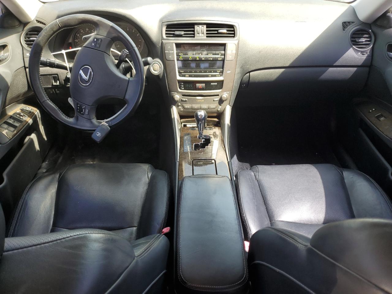 2010 Lexus IS - Image 8