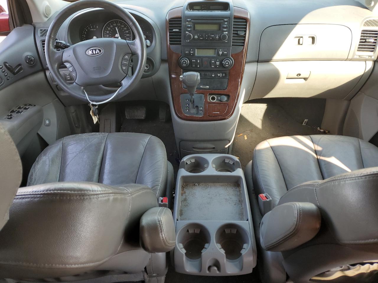 2008 Kia Sedona - Image 8