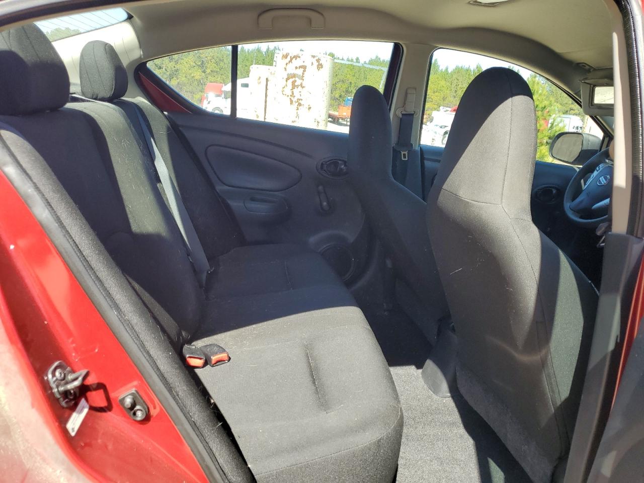 2015 Nissan Versa - Image 10