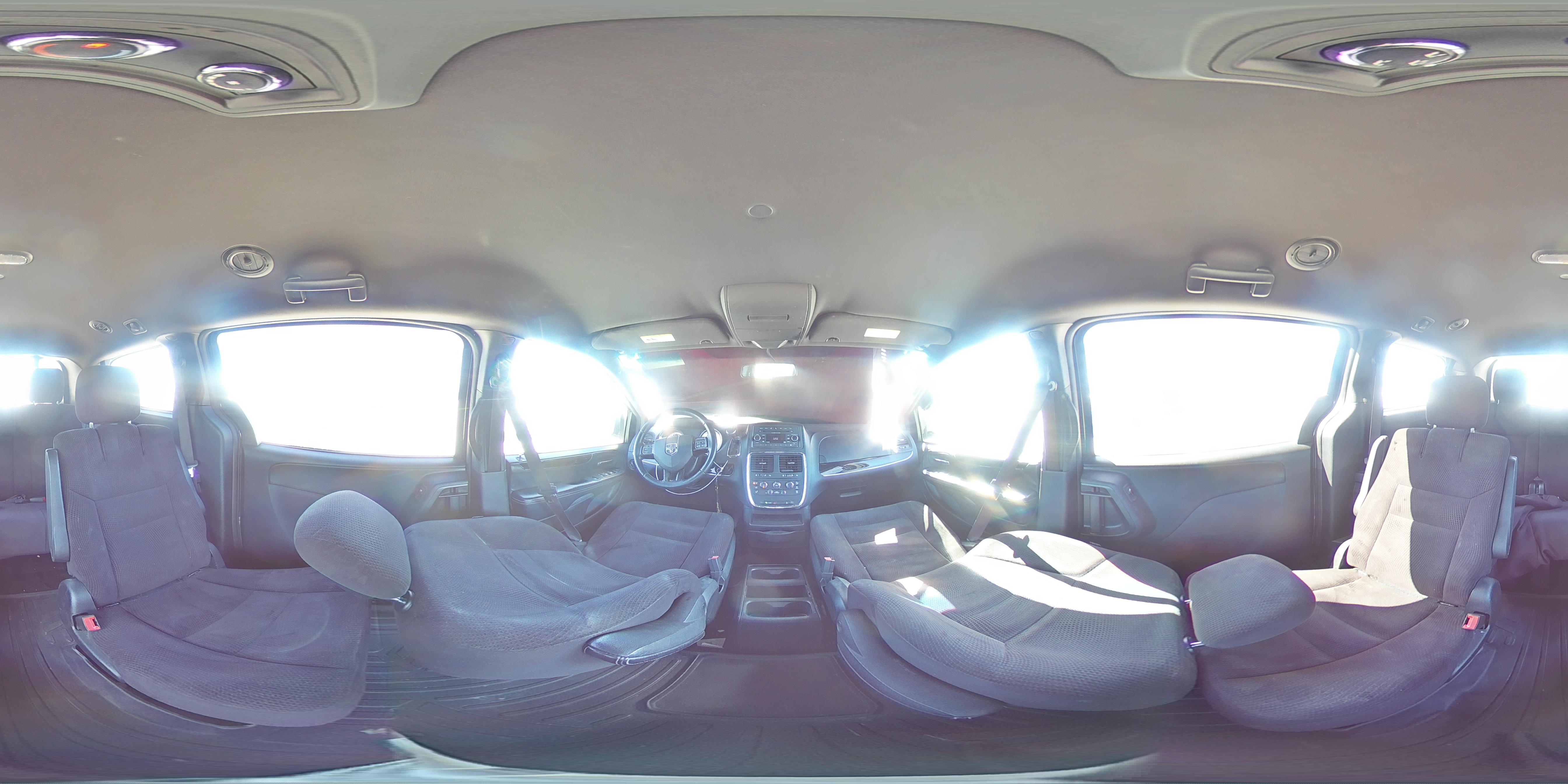 2017 Dodge Caravan - Image 14