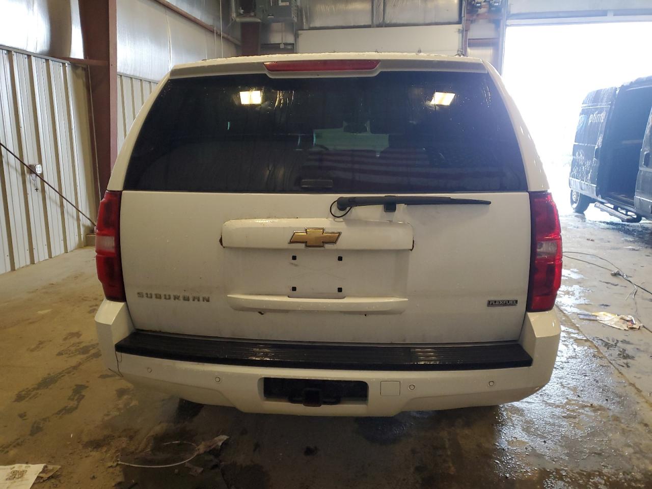 2007 Chevrolet Suburban - Image 6