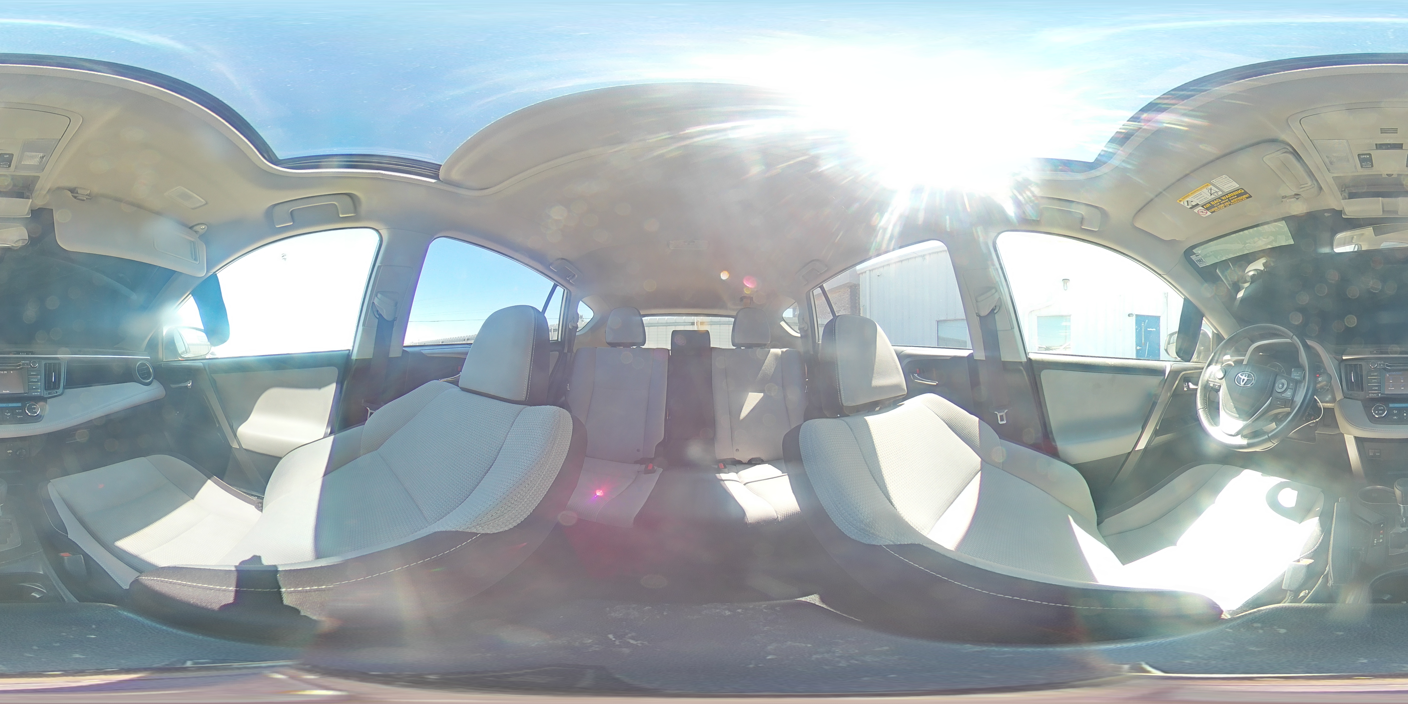 2017 Toyota RAV 4 - Image 16