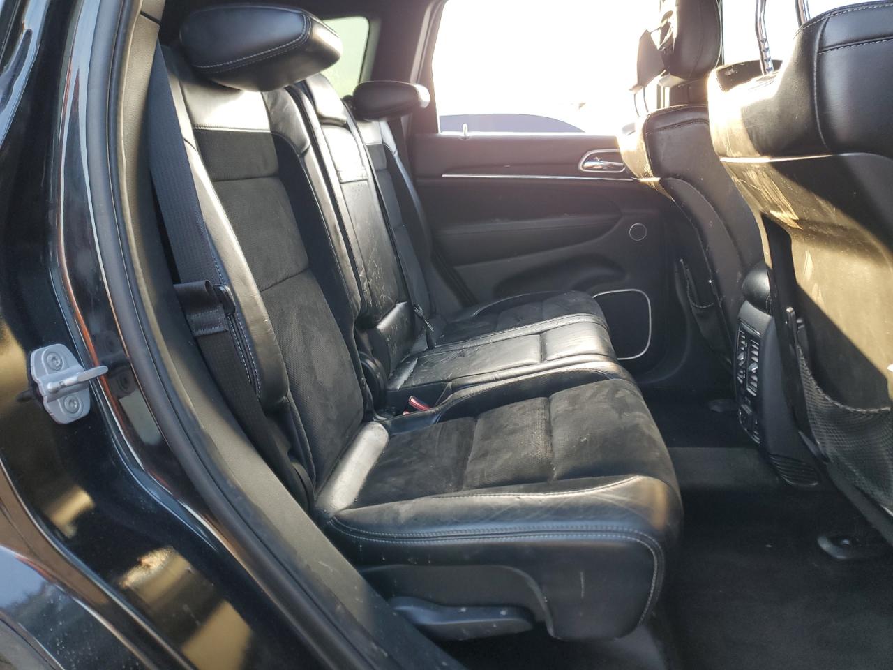 2014 Jeep Grand Cherokee - Image 11