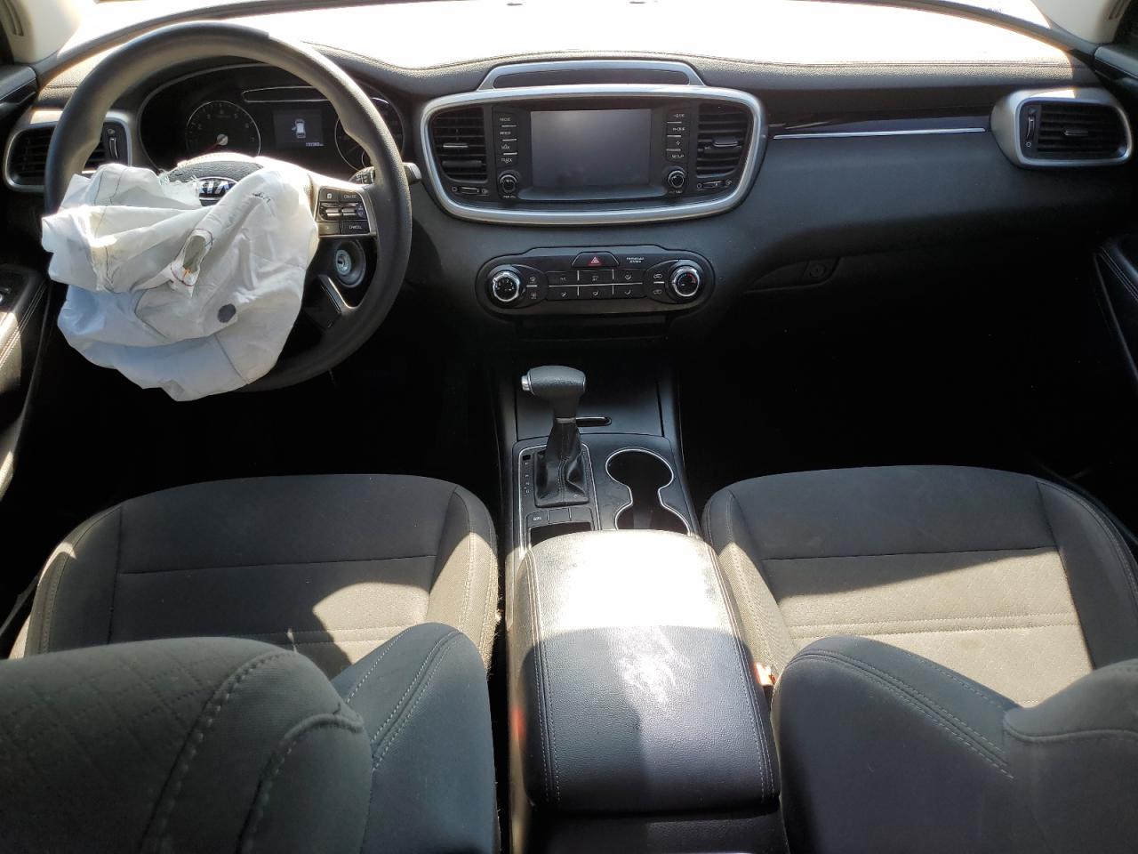 2019 Kia Sorento - Image 8