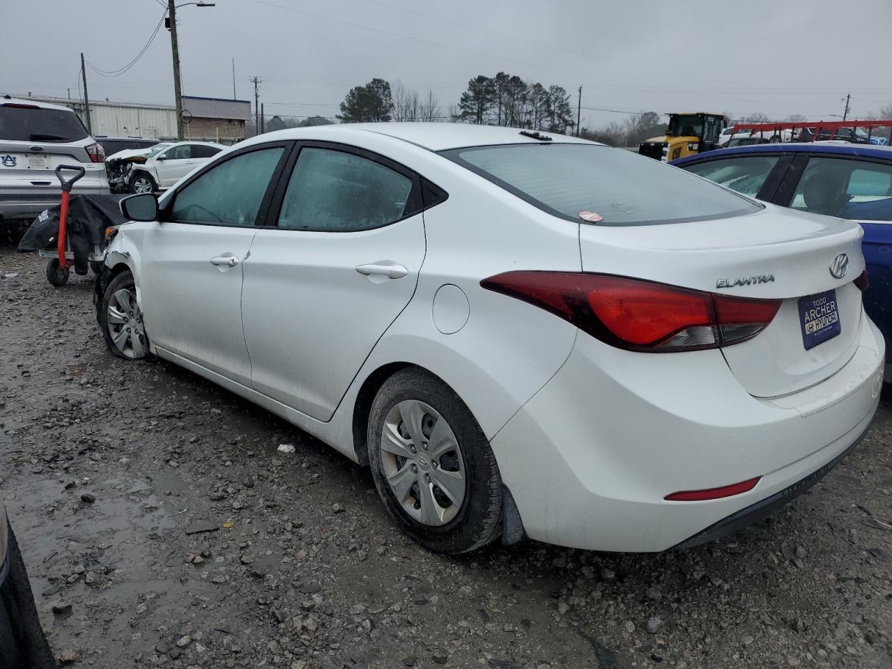 2016 Hyundai Elantra - Image 2