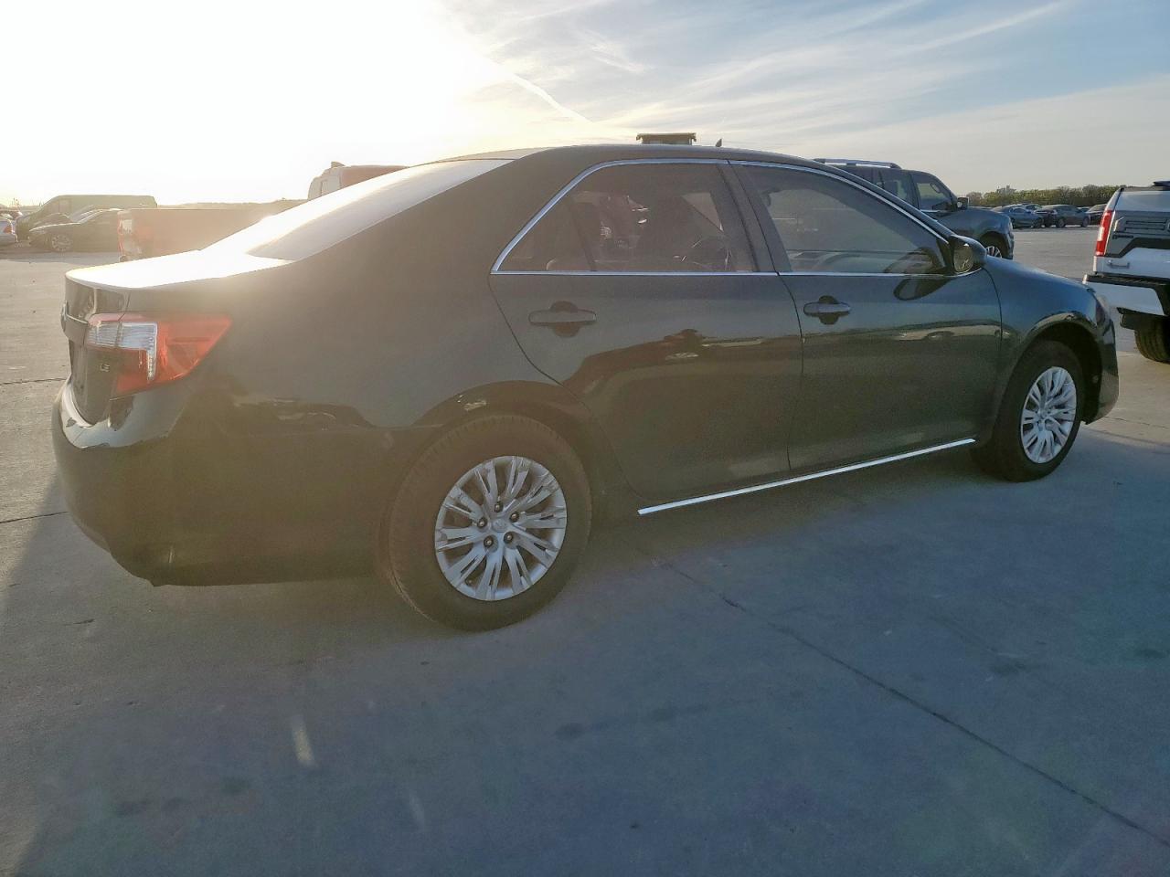 2012 Toyota Camry - Image 3
