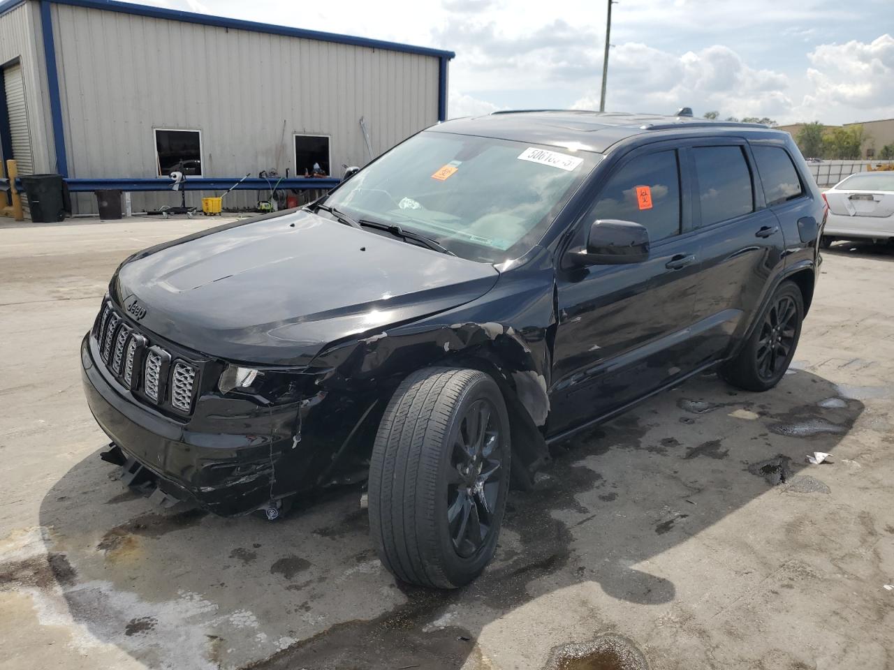 2021 Jeep Grand Cherokee Laredo for Sale in Orlando, FL - Front End