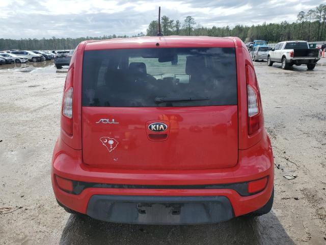 Parquets KIA SOUL 2013 Czerwony