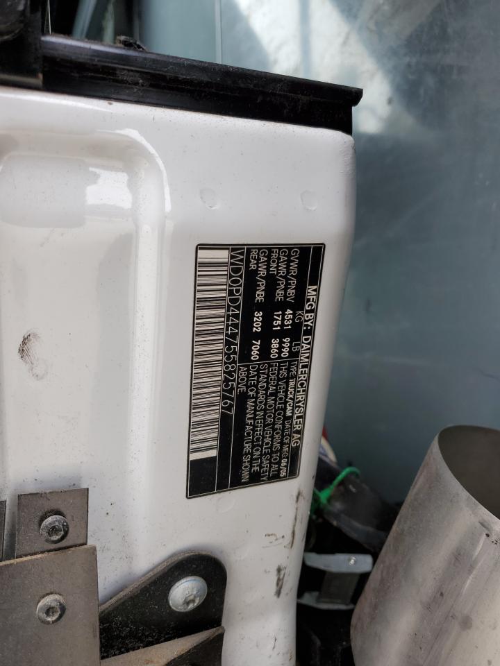2005 Dodge Sprinter - Image 12