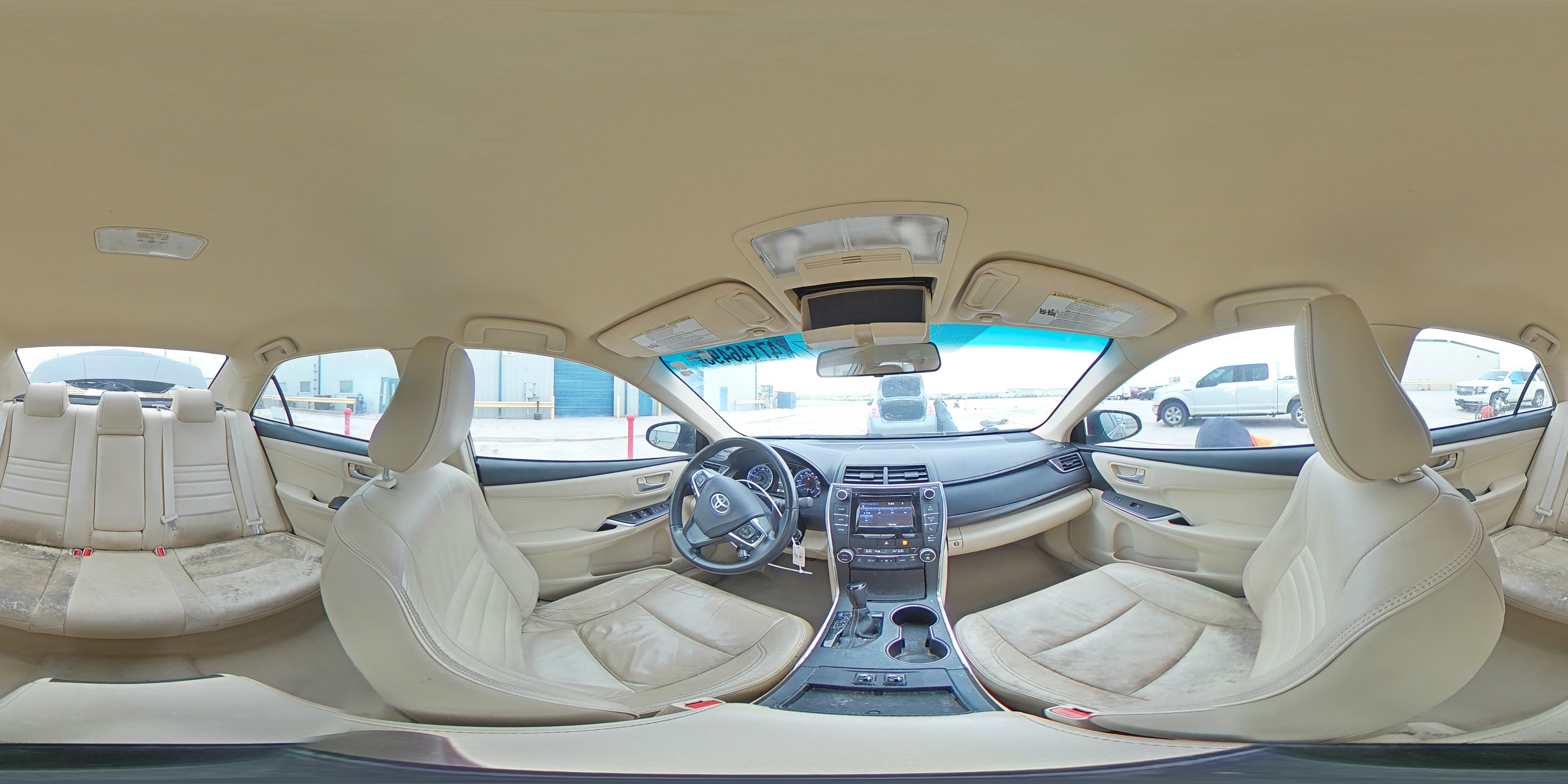 2015 Toyota Camry - Image 14