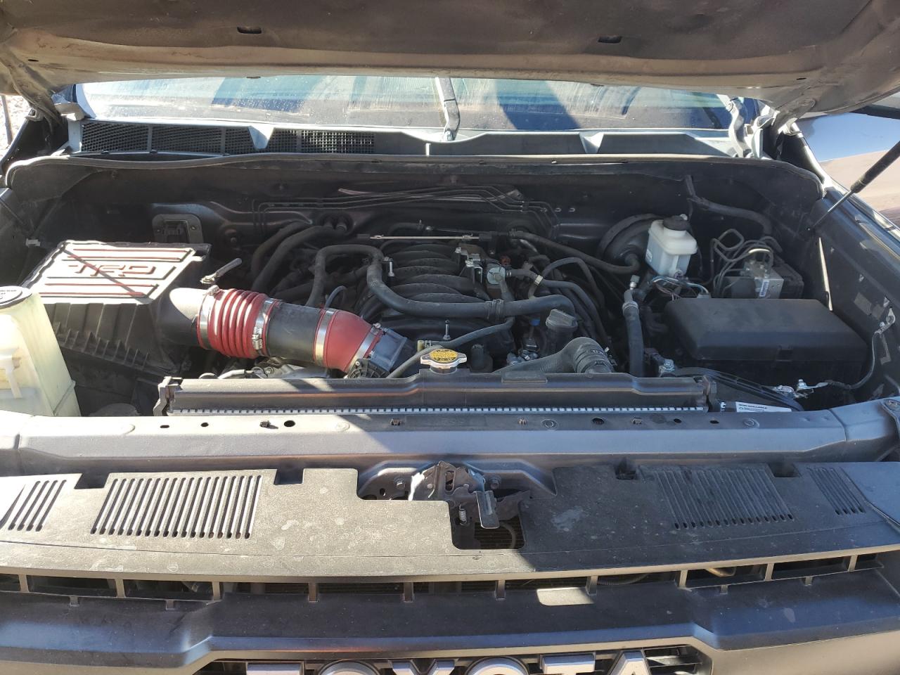 2014 Toyota Tundra - Image 11