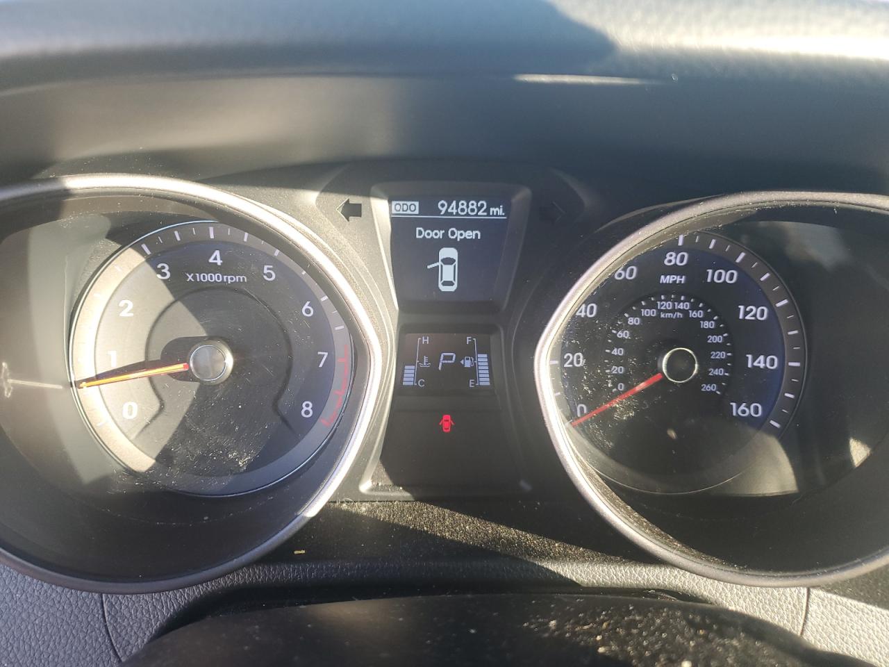 2014 Hyundai Elantra - Image 9