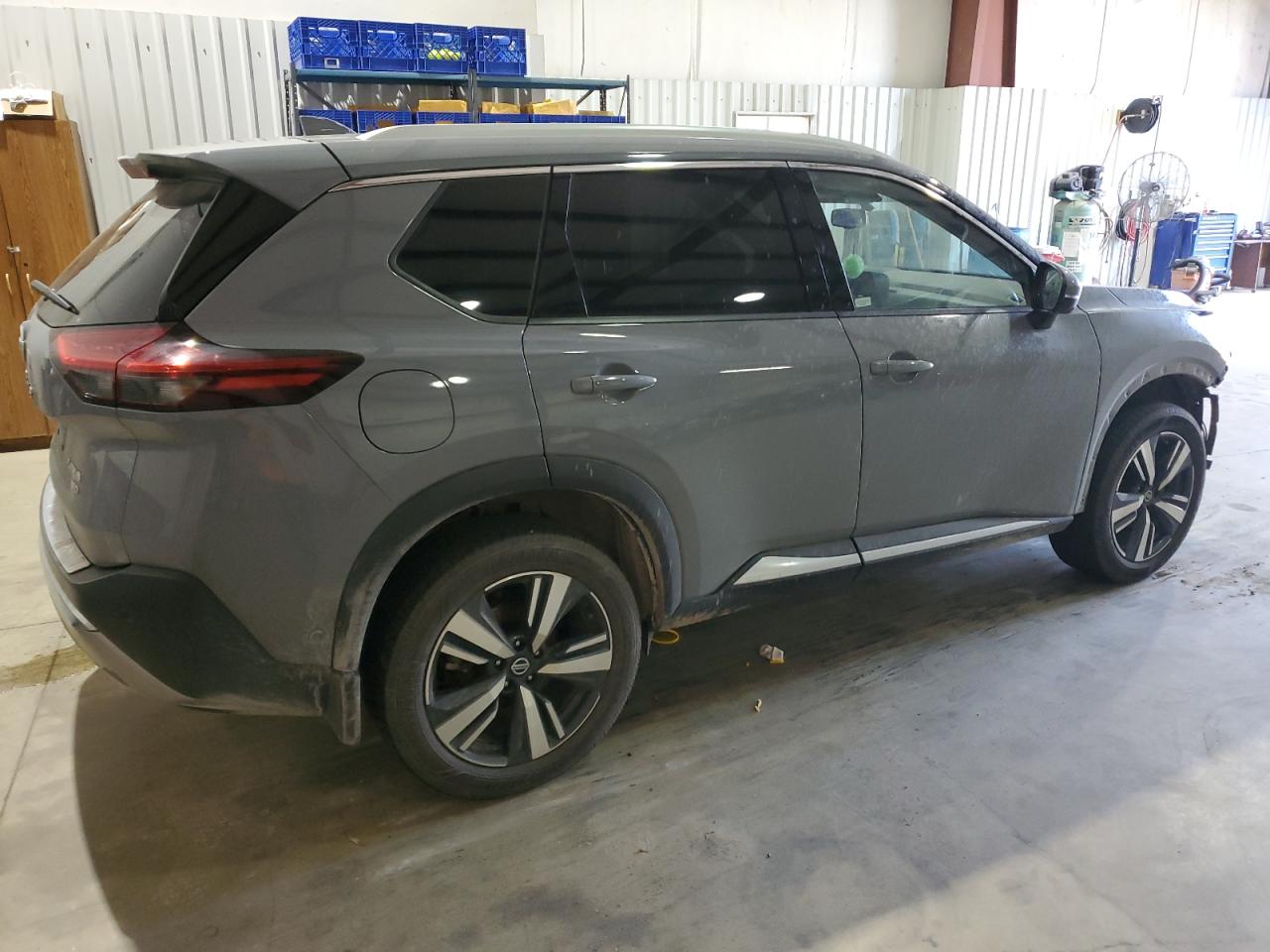 2021 Nissan Rogue - Image 3