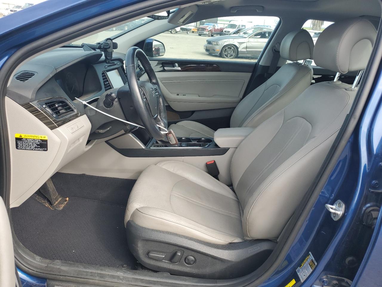 2017 Hyundai Sonata - Image 7