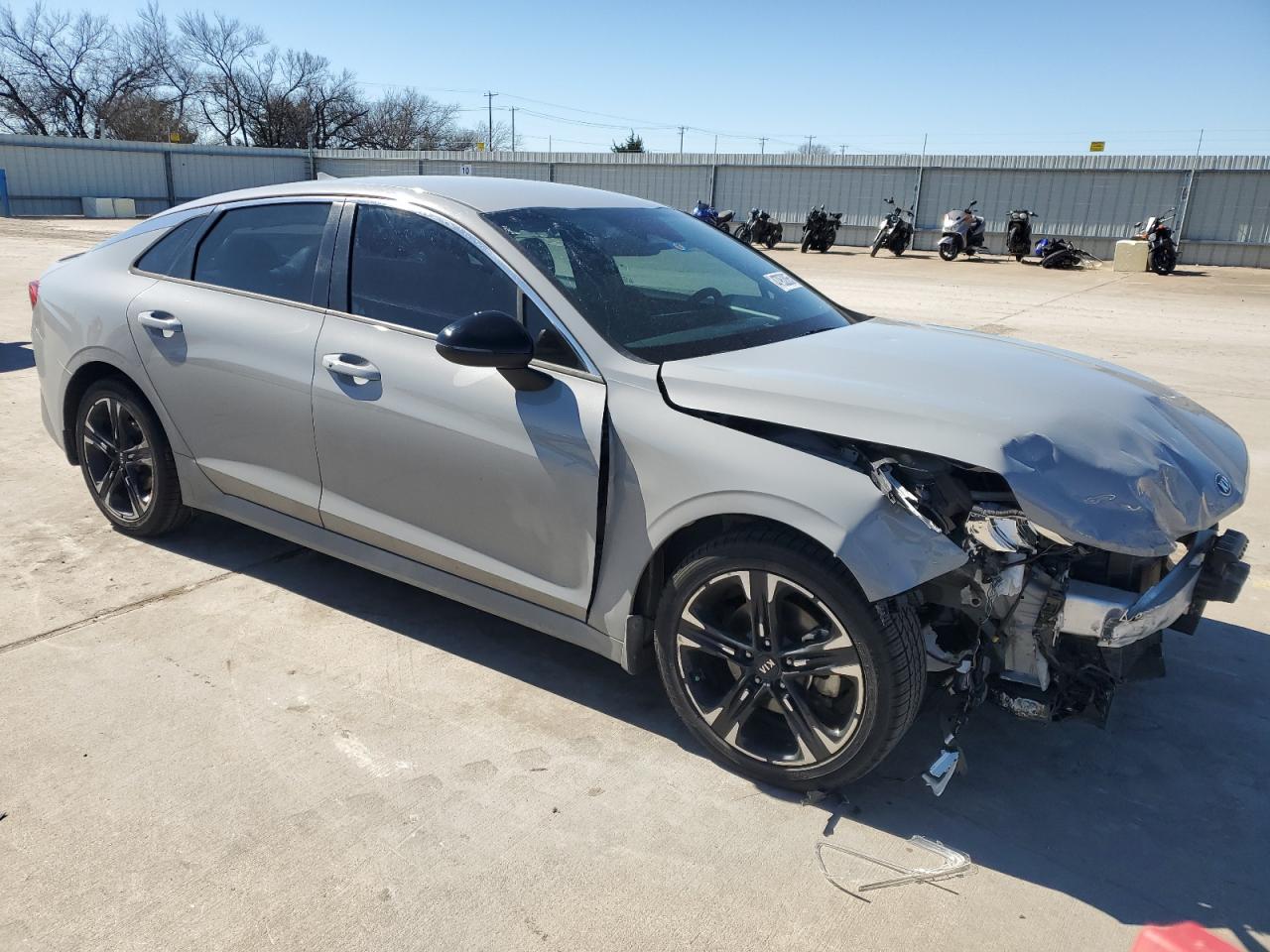 2021 Kia K5 - Image 4