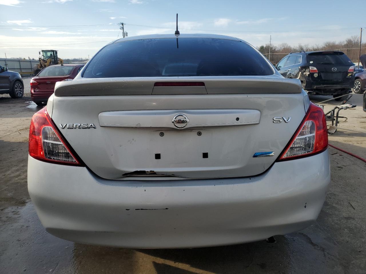 2014 Nissan Versa - Image 6