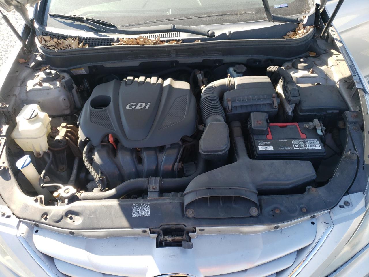 2011 Hyundai Sonata - Image 11