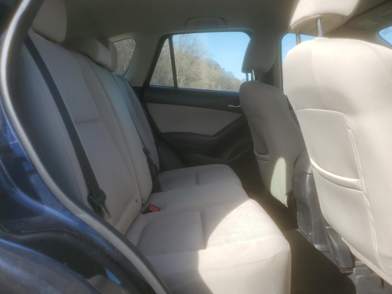 2016 Mazda CX-5 - Image 12