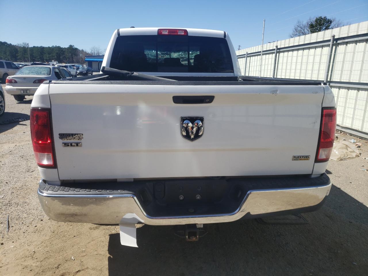 2016 RAM 1500 - Image 6