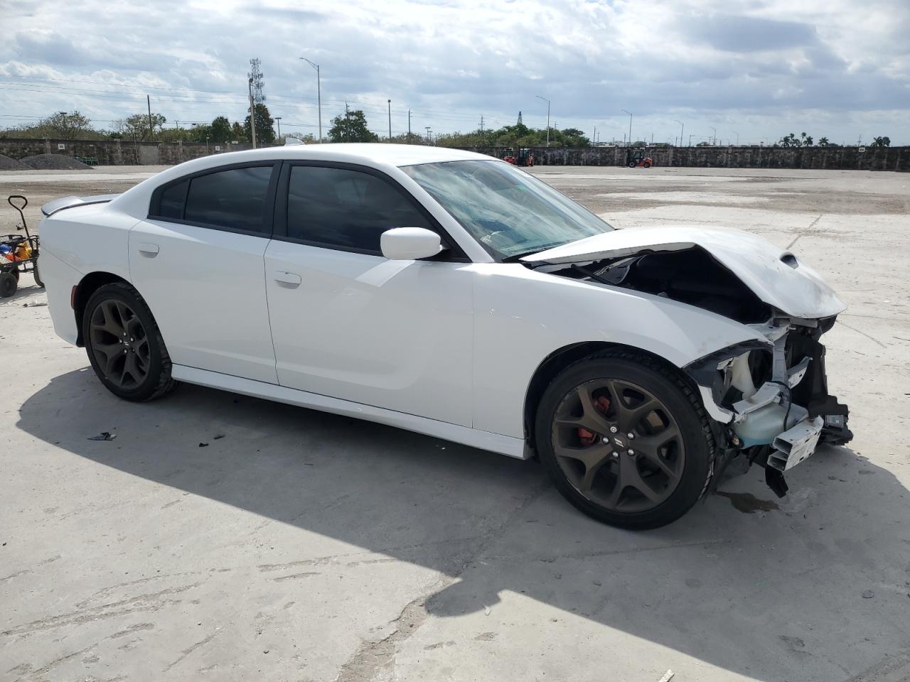 2019 Dodge Charger - Image 4