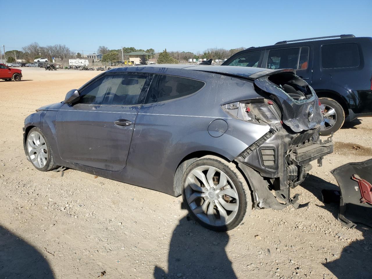 2015 Hyundai Veloster - Image 2