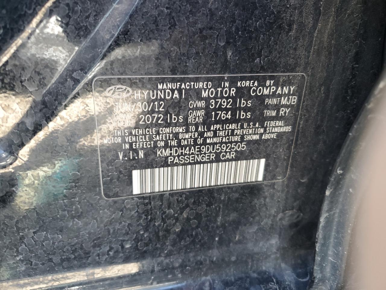 2013 Hyundai Elantra - Image 13