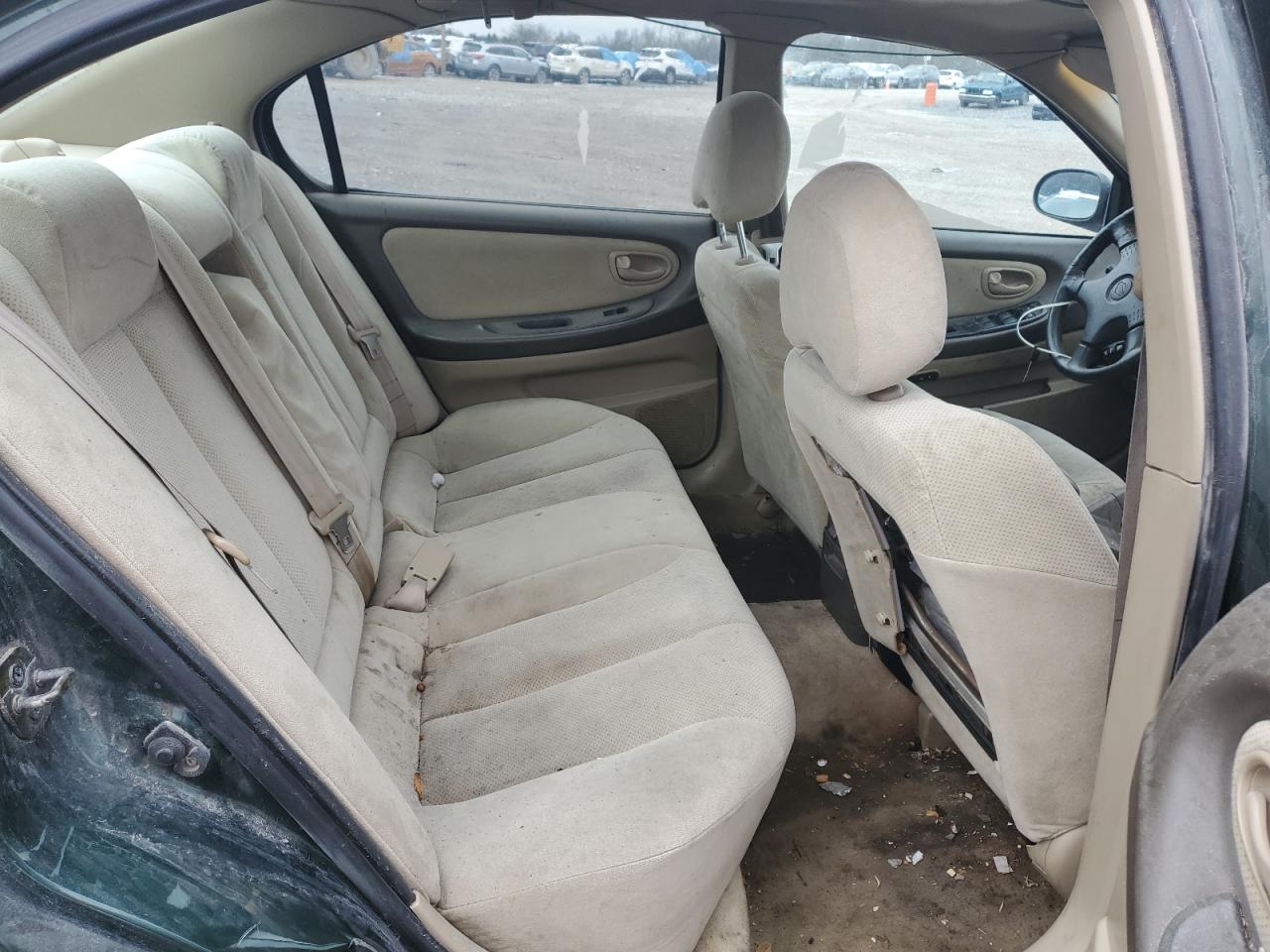 2000 Nissan Maxima - Image 11