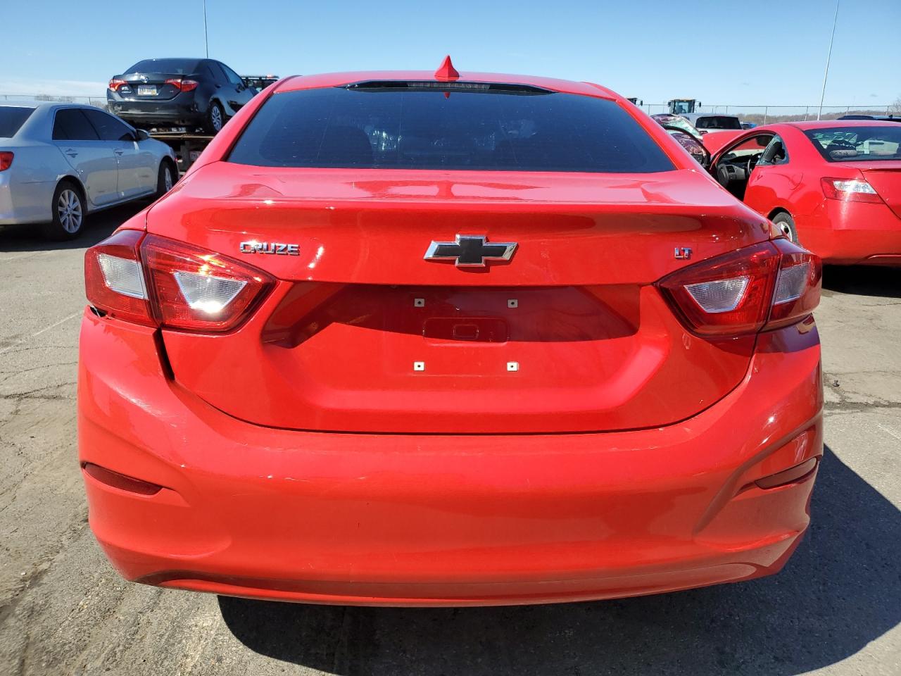 2018 Chevrolet Cruze - Image 6