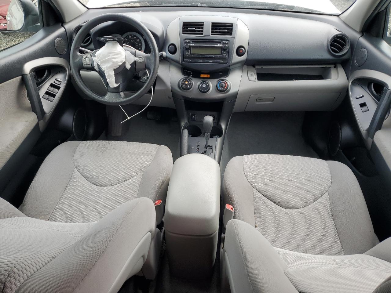 2012 Toyota RAV 4 - Image 8