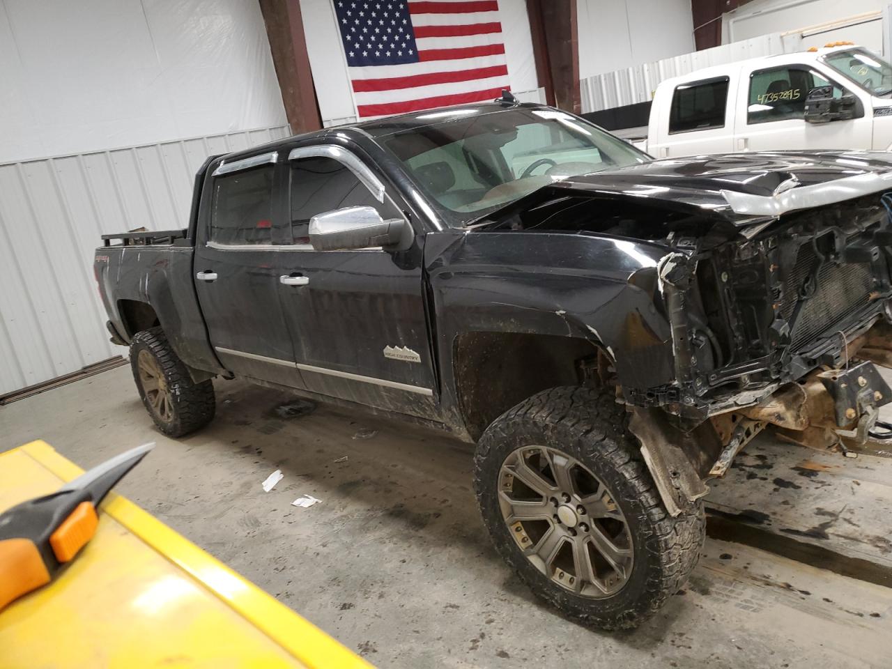 2015 Chevrolet Silverado - Image 4