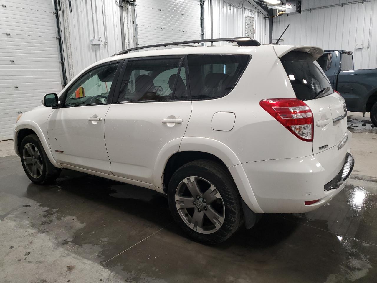 2010 Toyota RAV 4 - Image 2