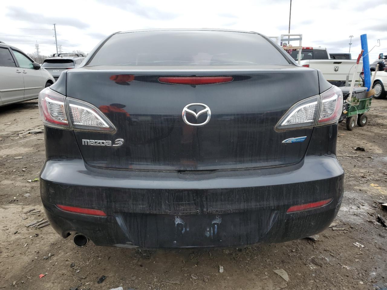 2012 Mazda 3 - Image 6