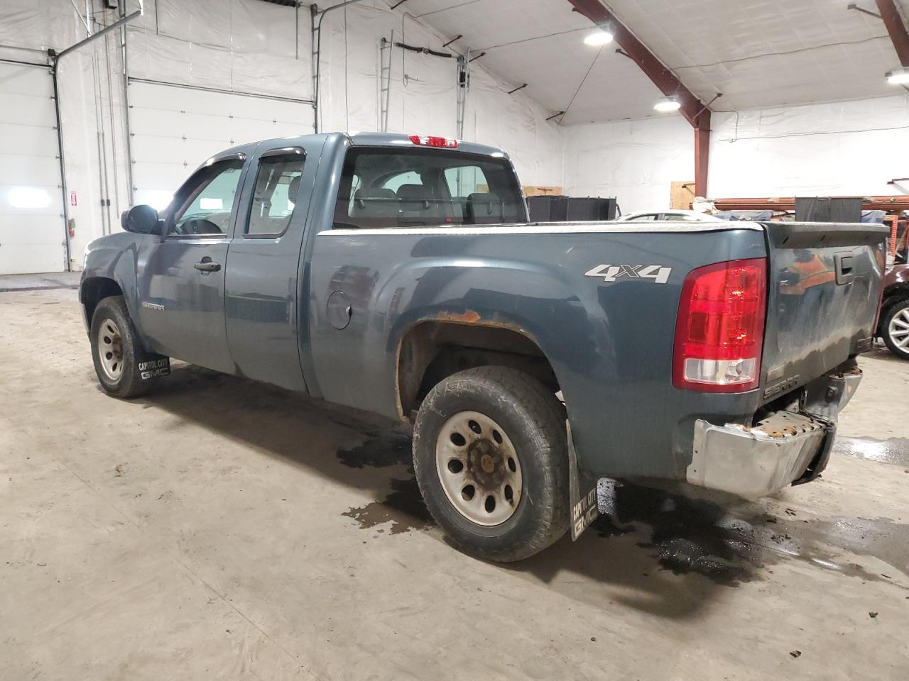 2013 GMC Sierra - Image 2
