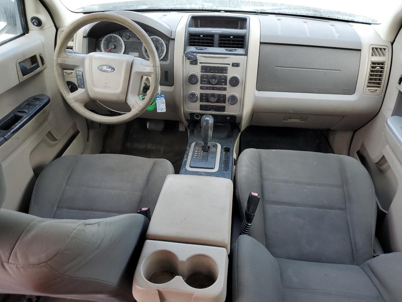 2010 Ford Escape - Image 8