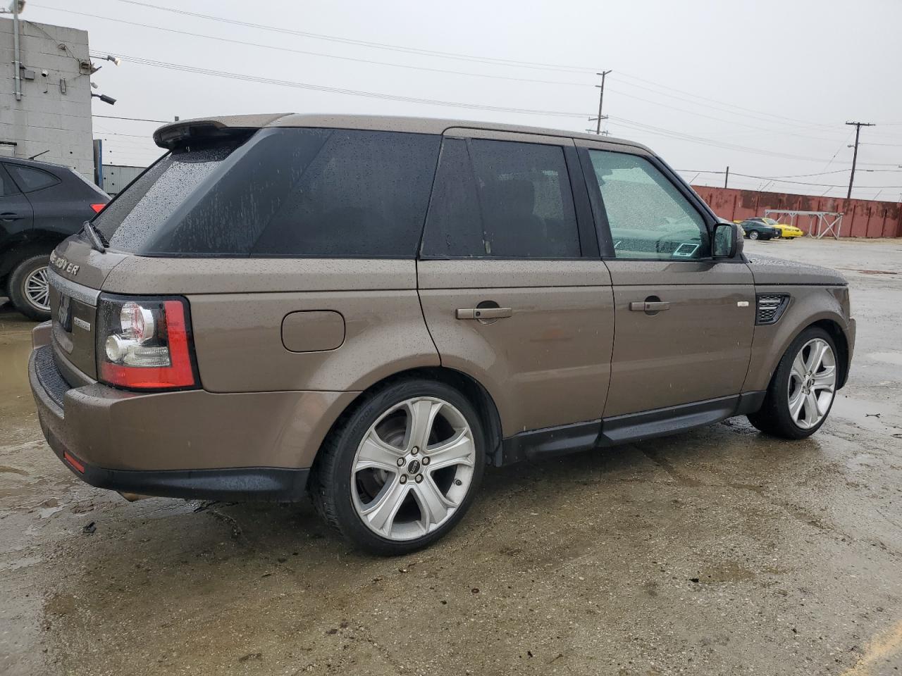 2013 Land Rover Range Rover - Image 3