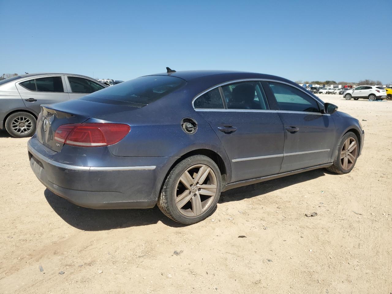 2014 Volkswagen Passat CC - Image 3
