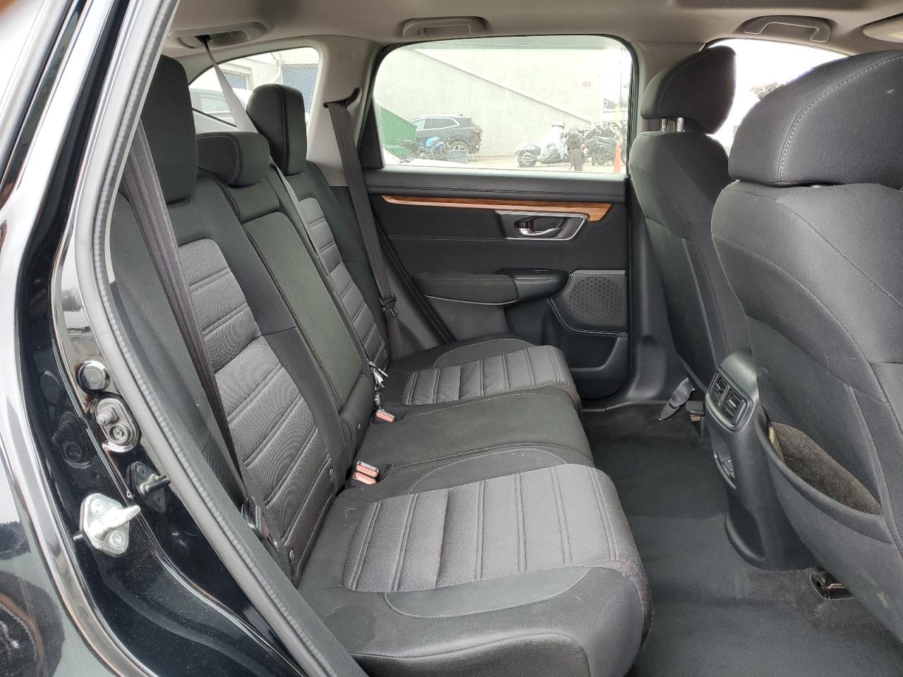2017 Honda CR-V - Image 11