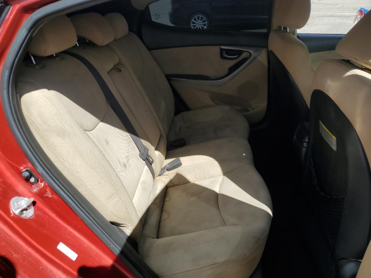 2013 Hyundai Elantra - Image 10