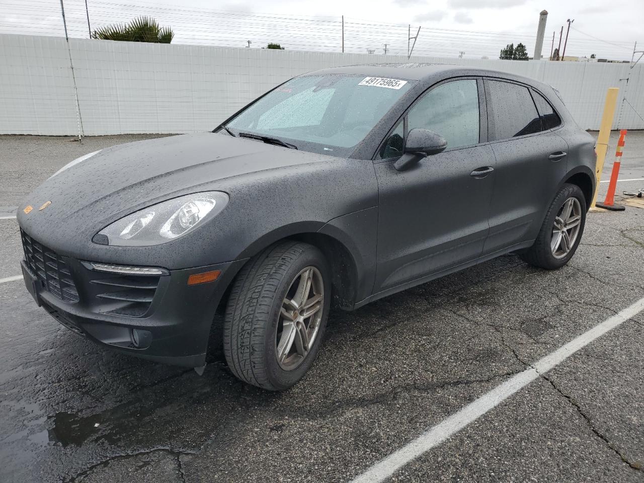2018 Porsche Macan للبيع في Van Nuys، CA - Side
