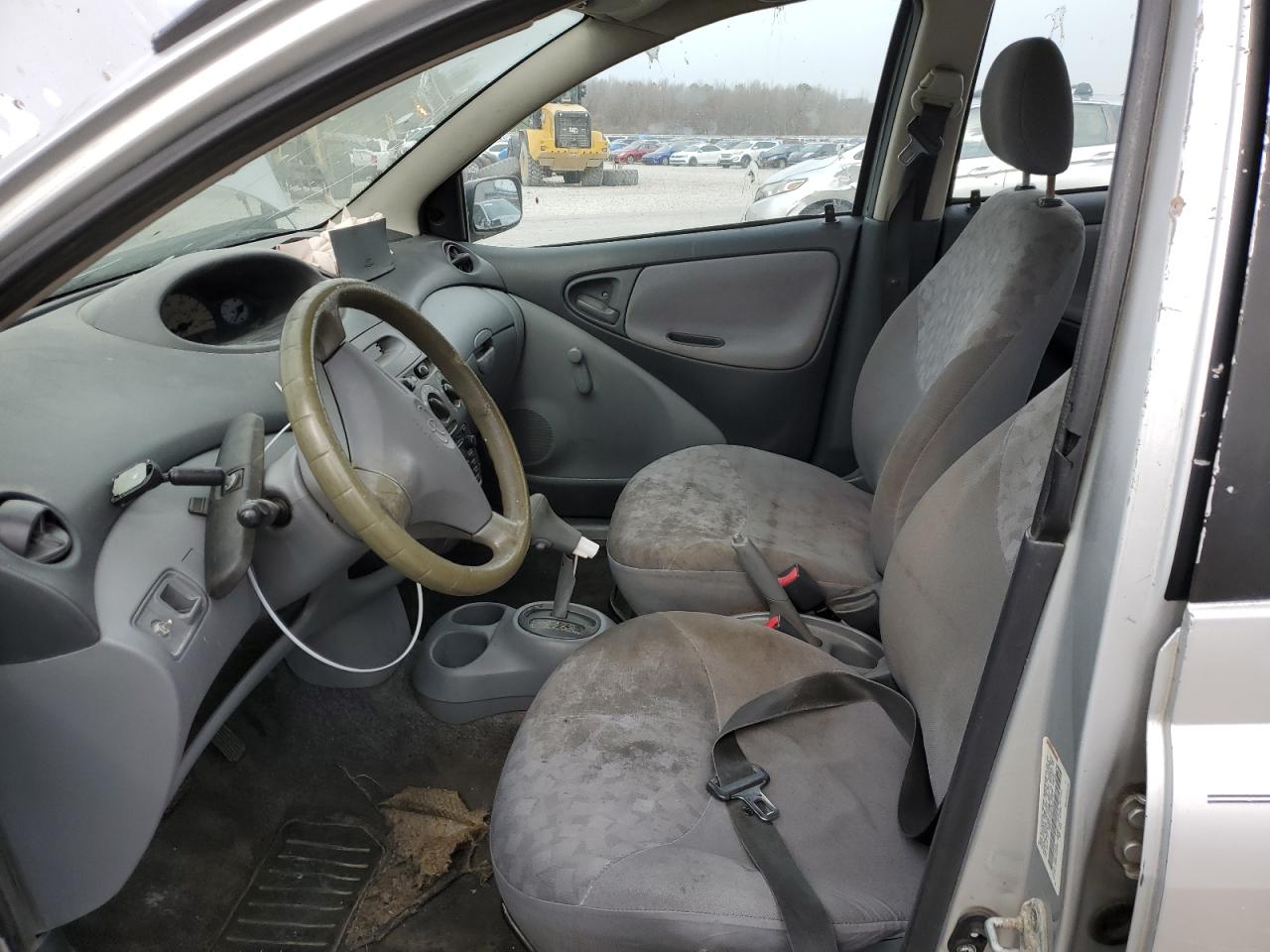 2000 Toyota Echo - Image 7