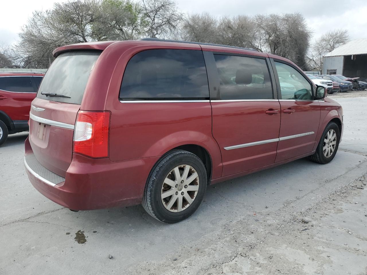 2012 Chrysler Town & Country - Image 3