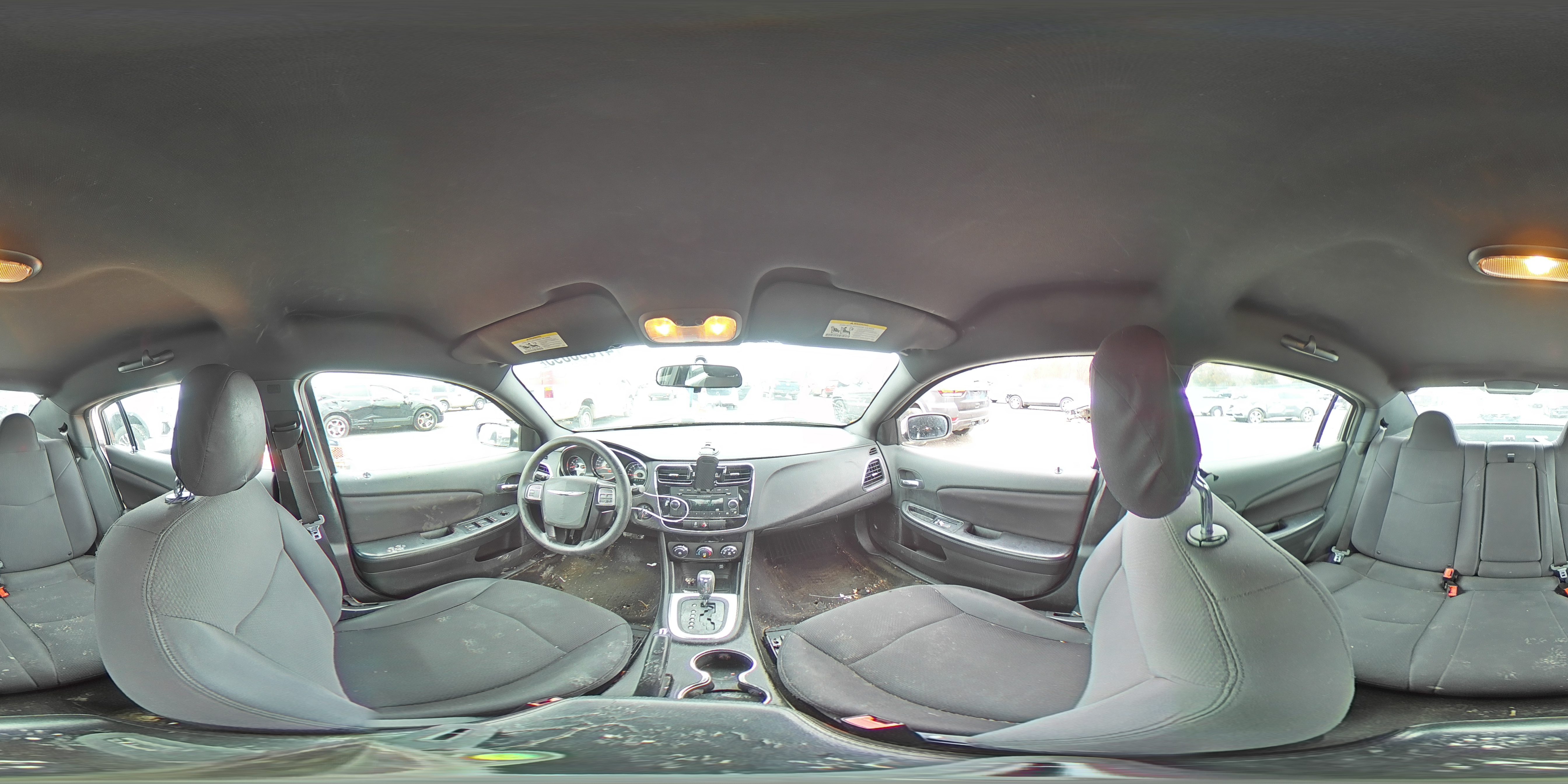2014 Chrysler 200 - Image 13