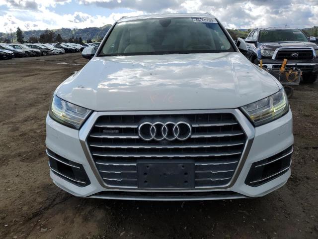 Паркетники AUDI Q7 2017 Белый