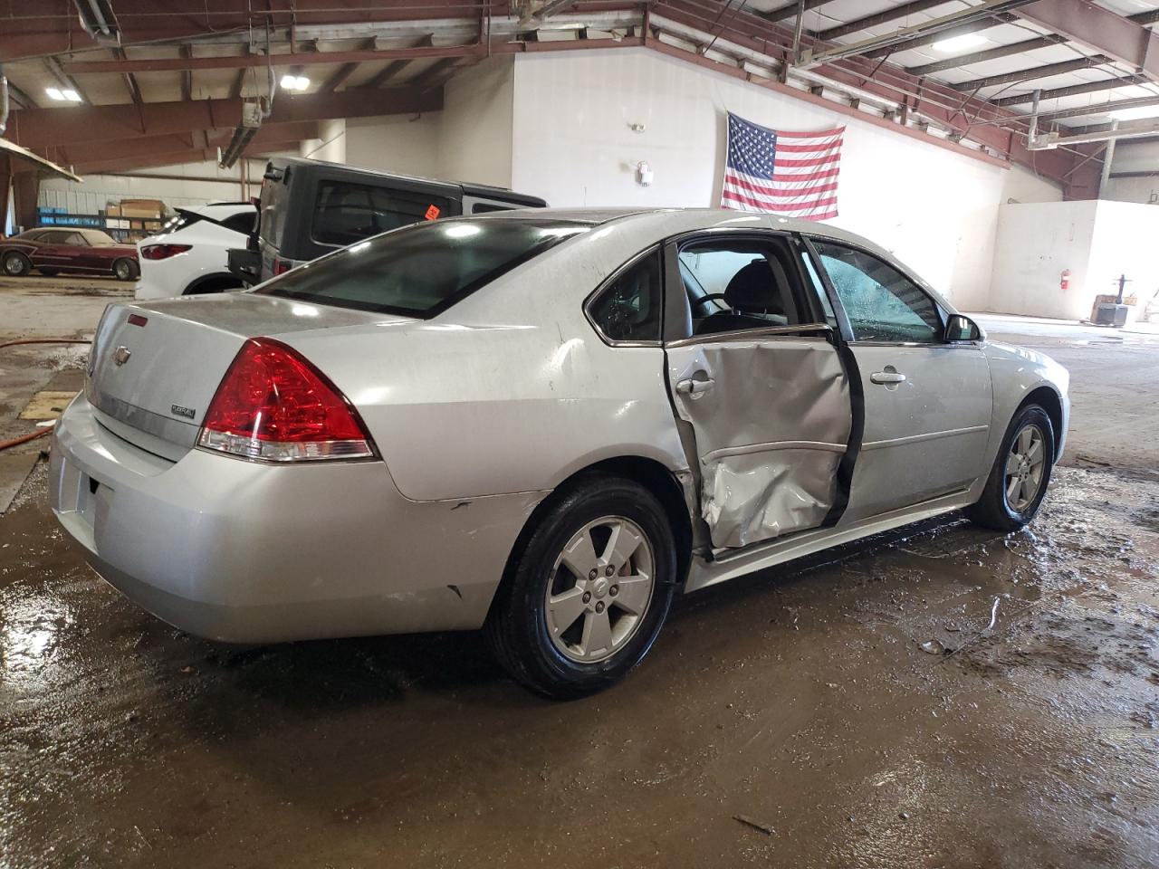 2011 Chevrolet Impala - Image 3
