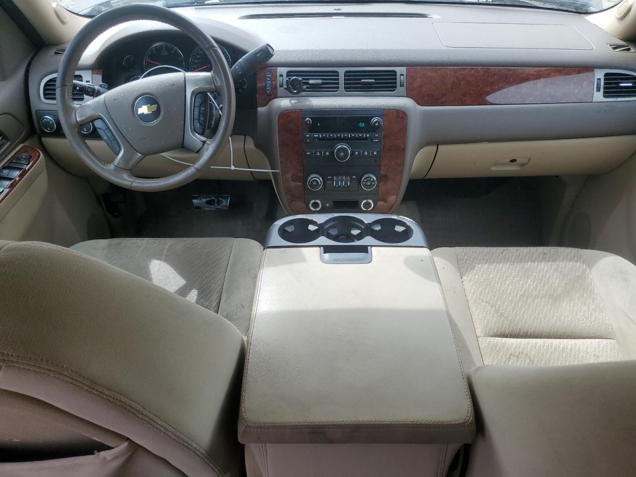 2011 Chevrolet Suburban - Image 8
