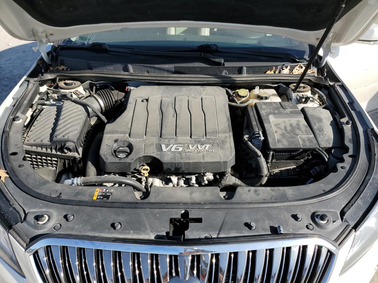 2014 Buick LaCrosse - Image 13